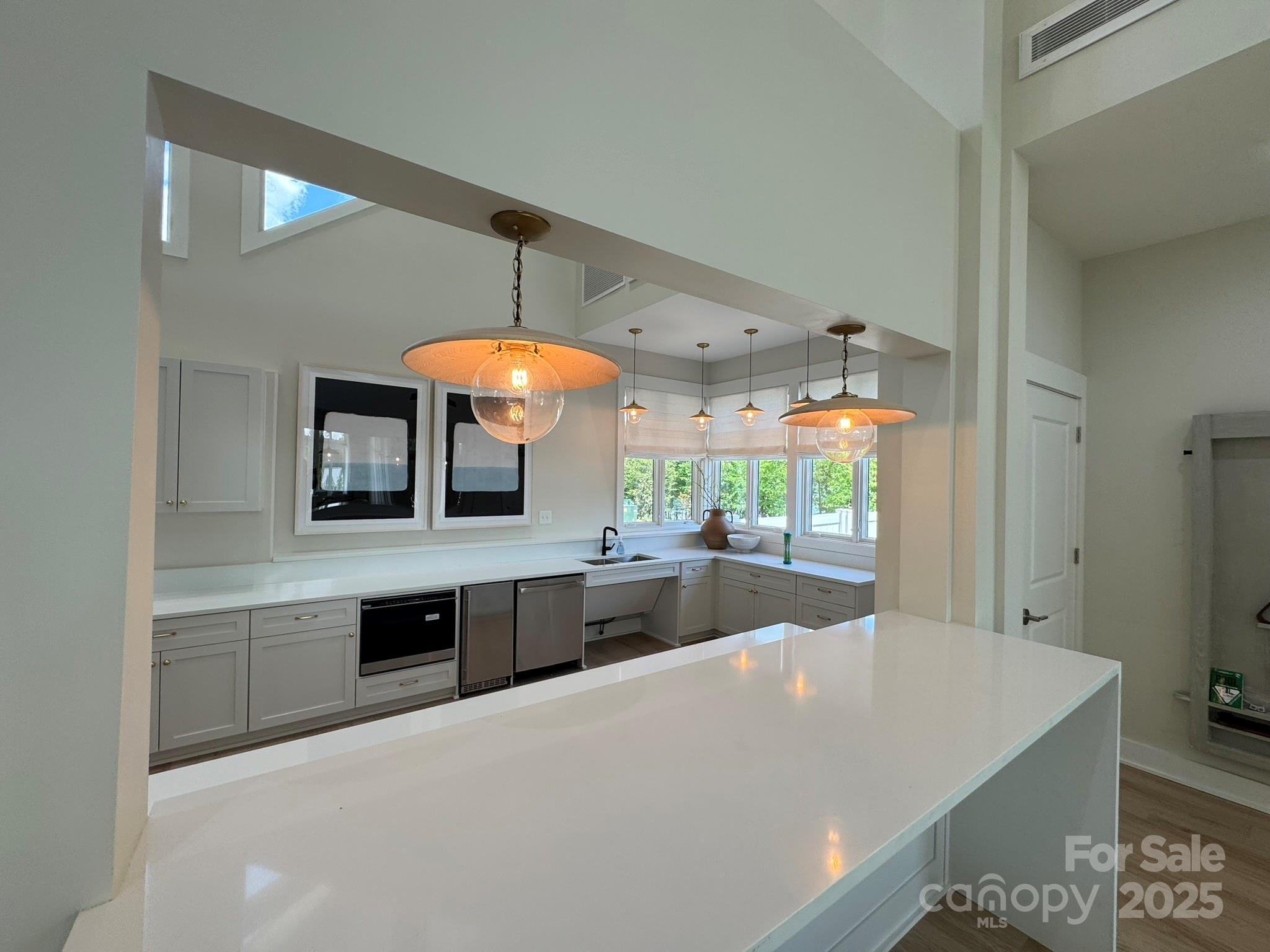 Lakeside Pointe - Residential