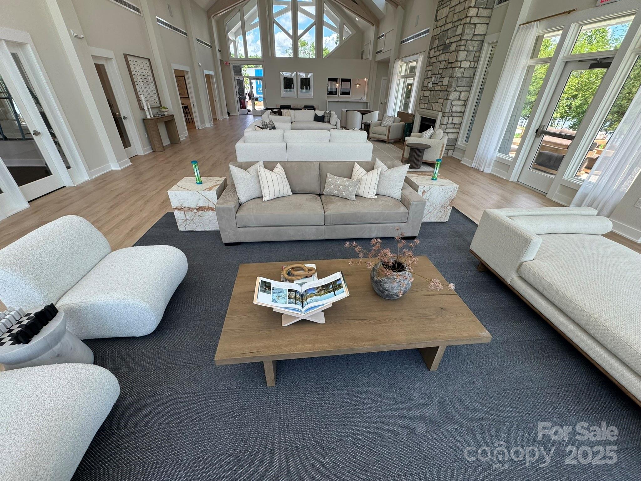 4495 Splash Trail 208