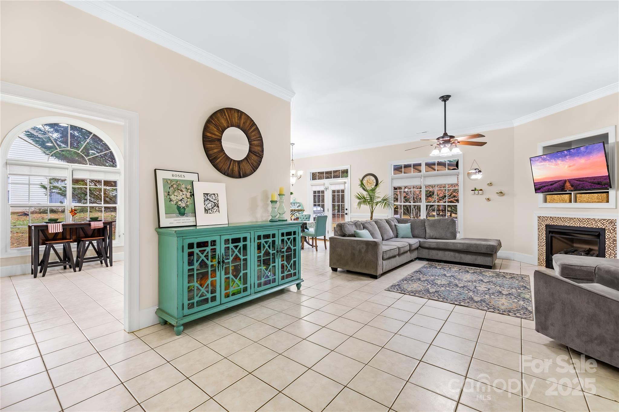 115 Springlake Drive