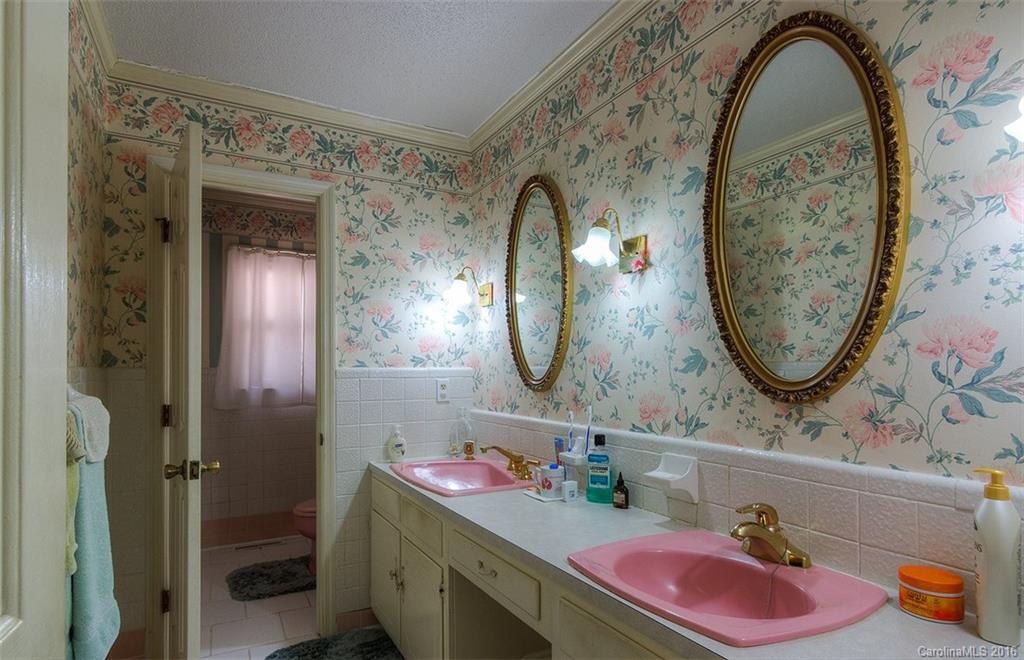 Meadow Lakes - Residential