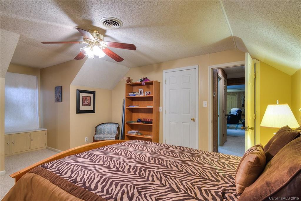 Meadow Lakes - Residential