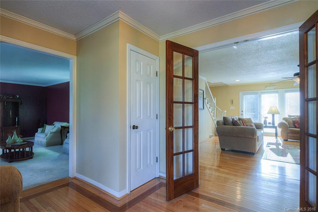 Meadow Lakes - Residential