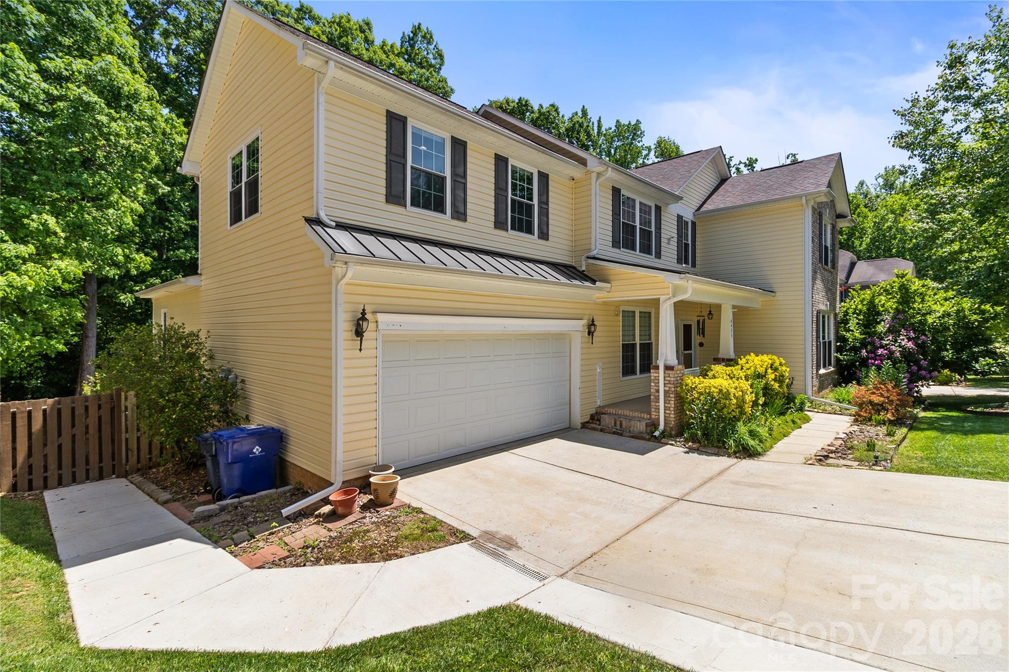 6425 Colonial Garden Drive