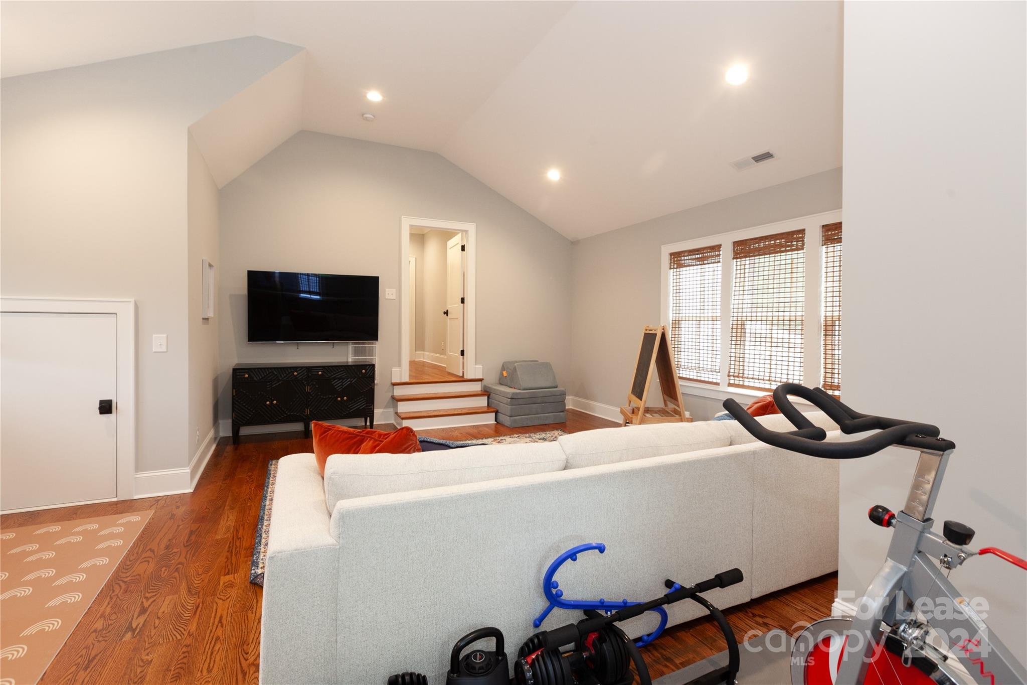 Villa Heights - Residential Lease