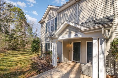 9562 Littleleaf Drive Charlotte NC 28215