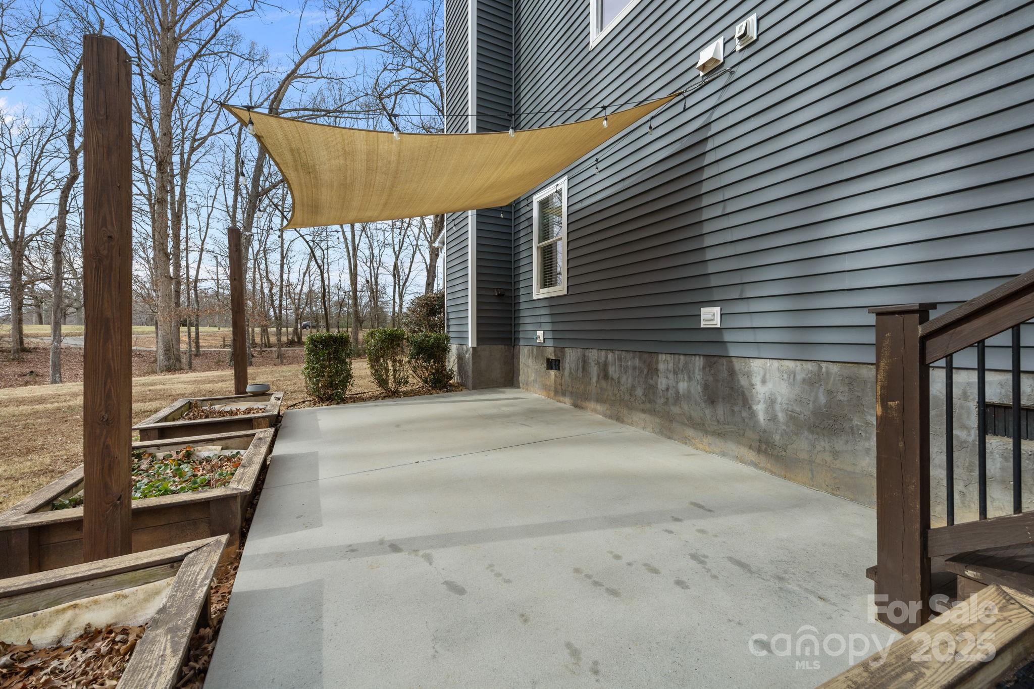 Vesuvius Meadows - Residential