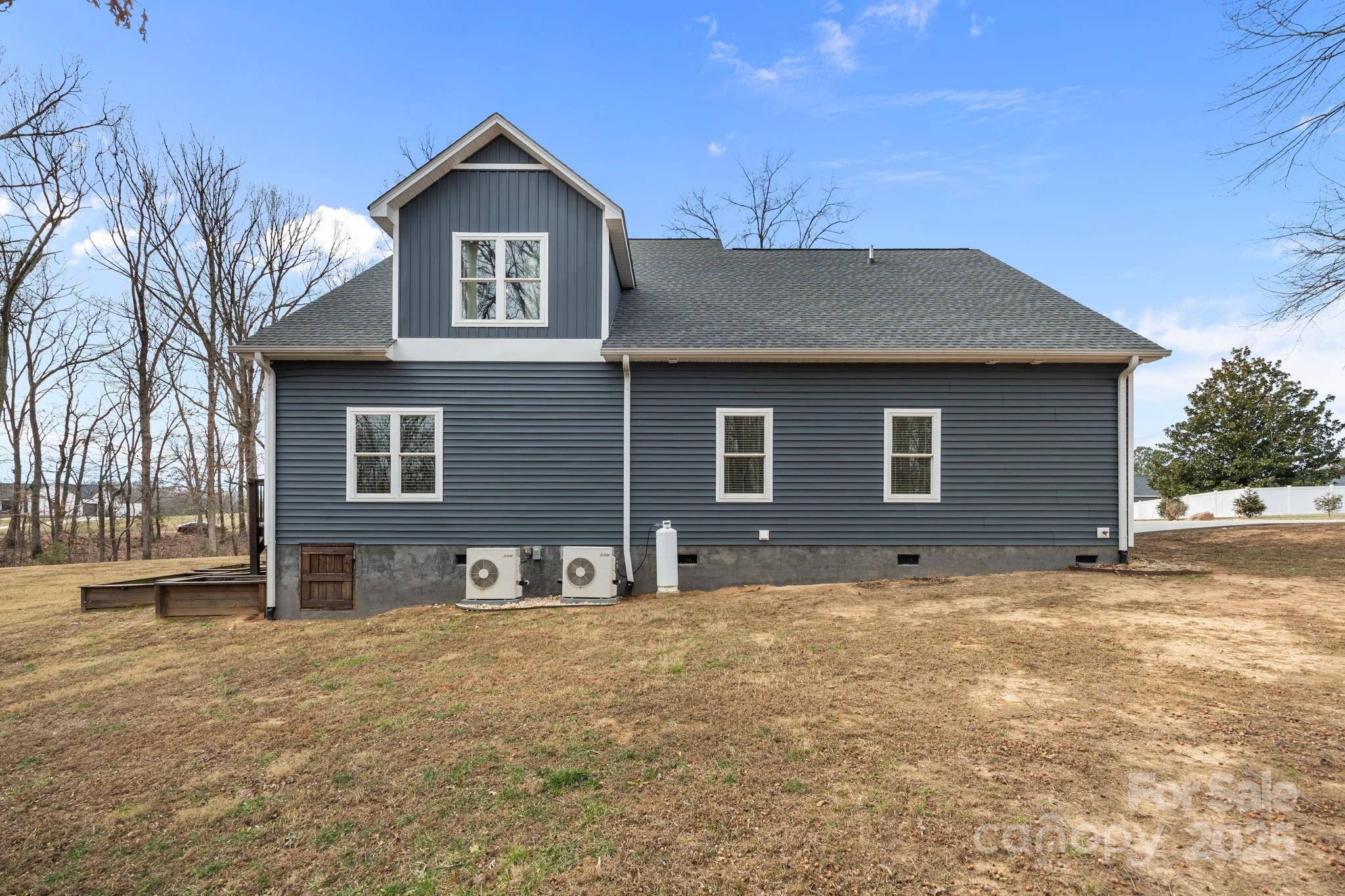 Vesuvius Meadows - Residential