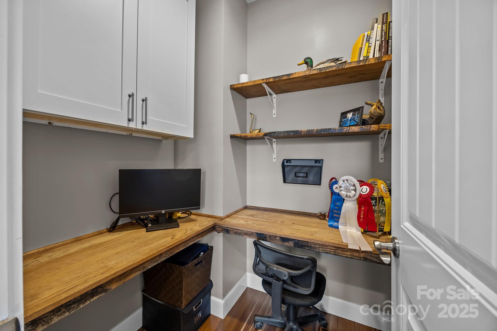 Vesuvius Meadows - Residential