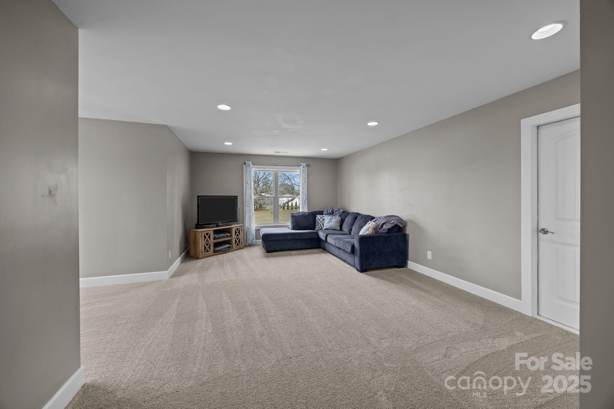 Vesuvius Meadows - Residential