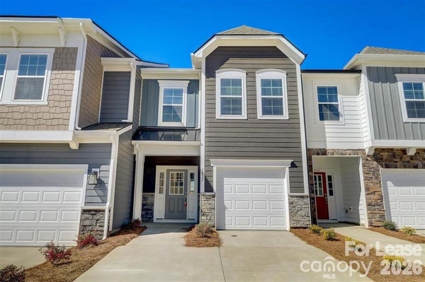 3853 HAYDEN LN, SHERRILLS FORD, NC 28673 - Image e5e33eef87be70ce480212e0352536df/299170870