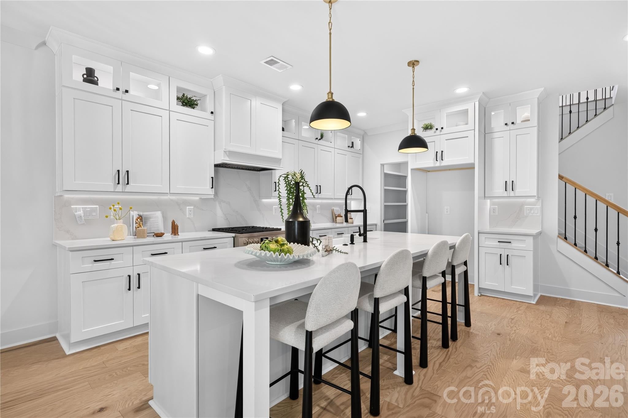 2316 Chateau Court