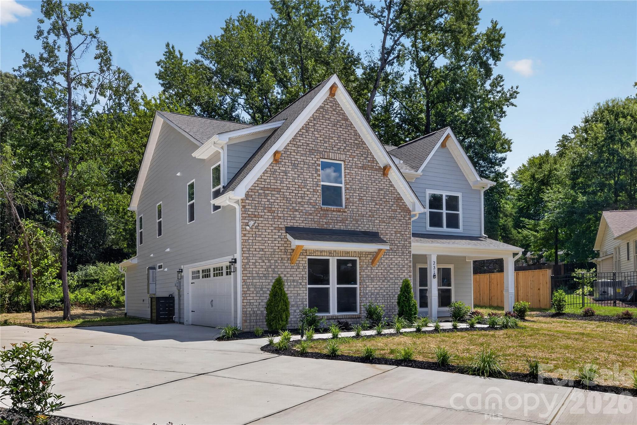 2316 Chateau Court