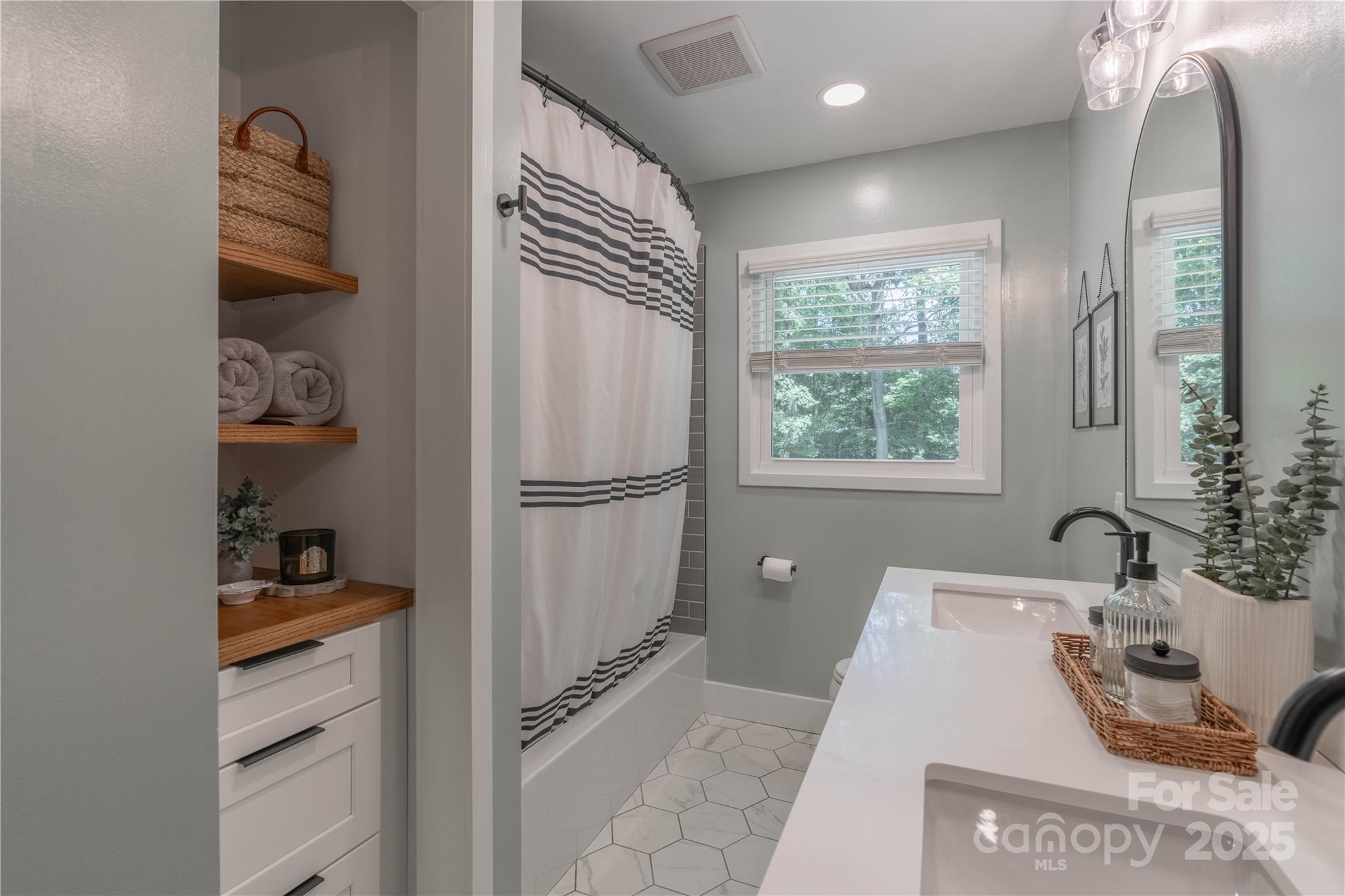 Starmount - Residential