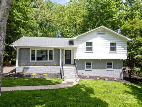 2009 Edgewater Drive Charlotte NC 28210