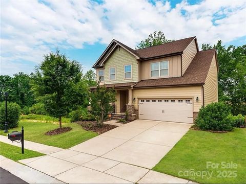 Photo of 15416 Oleander Drive, Charlotte, NC 28278 (MLS # 4264789)