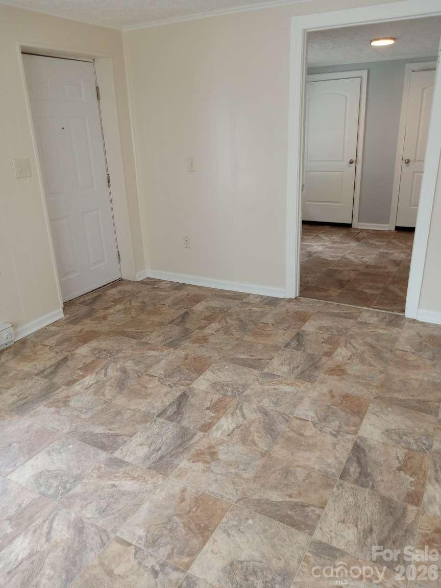 381 N Cleghorn Street