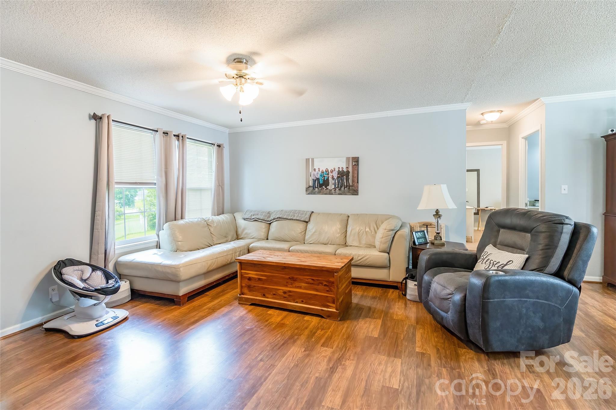 1828 Pine Hollow Place