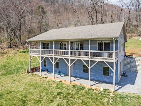 153 Trinity Drive Clyde NC 28721
