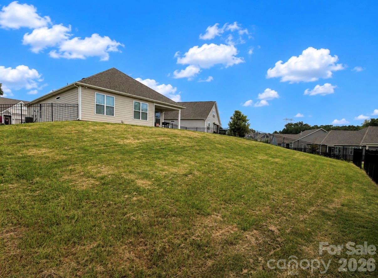 4374 Riverton Loop