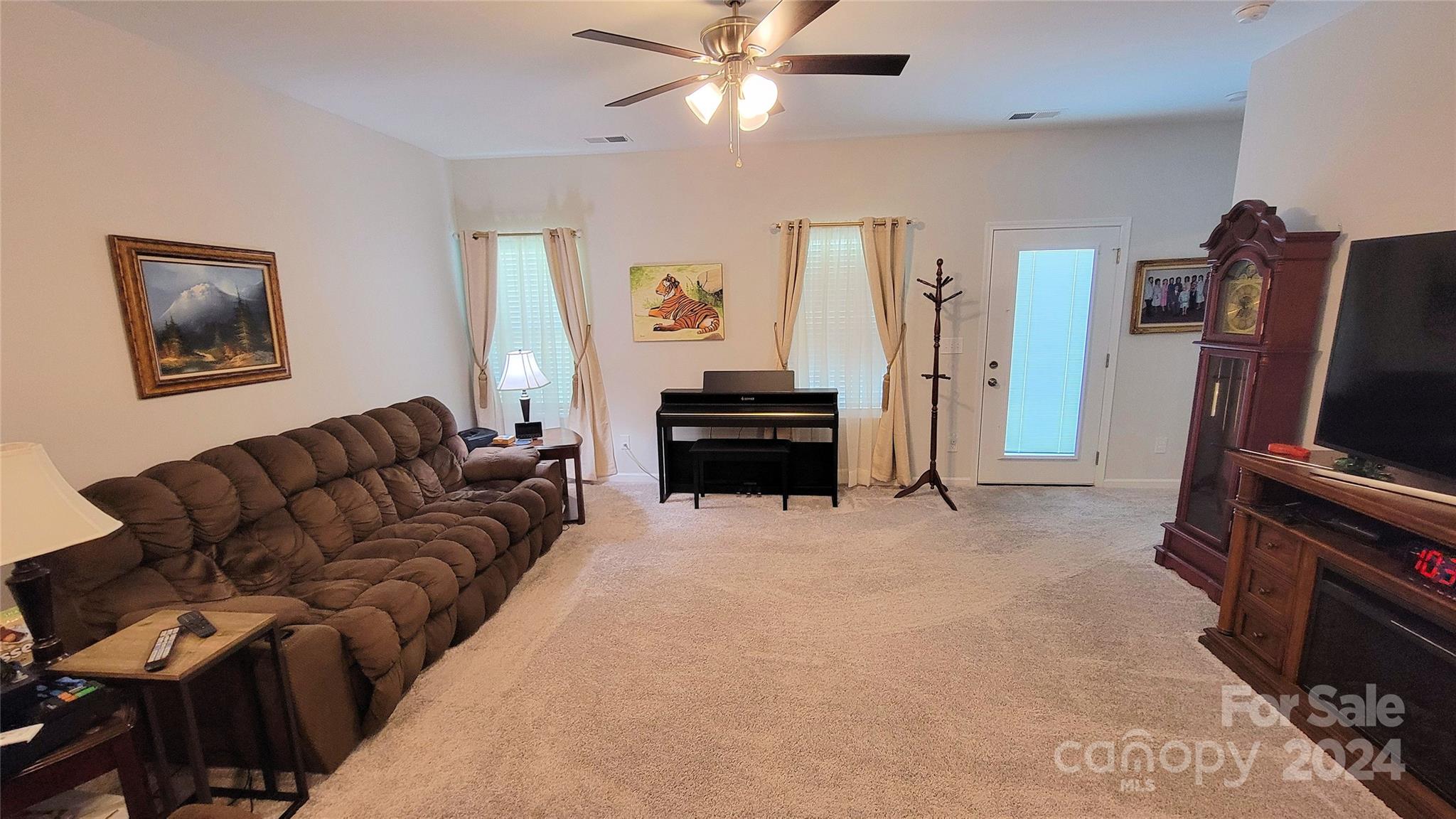 343 Ox Bow Circle