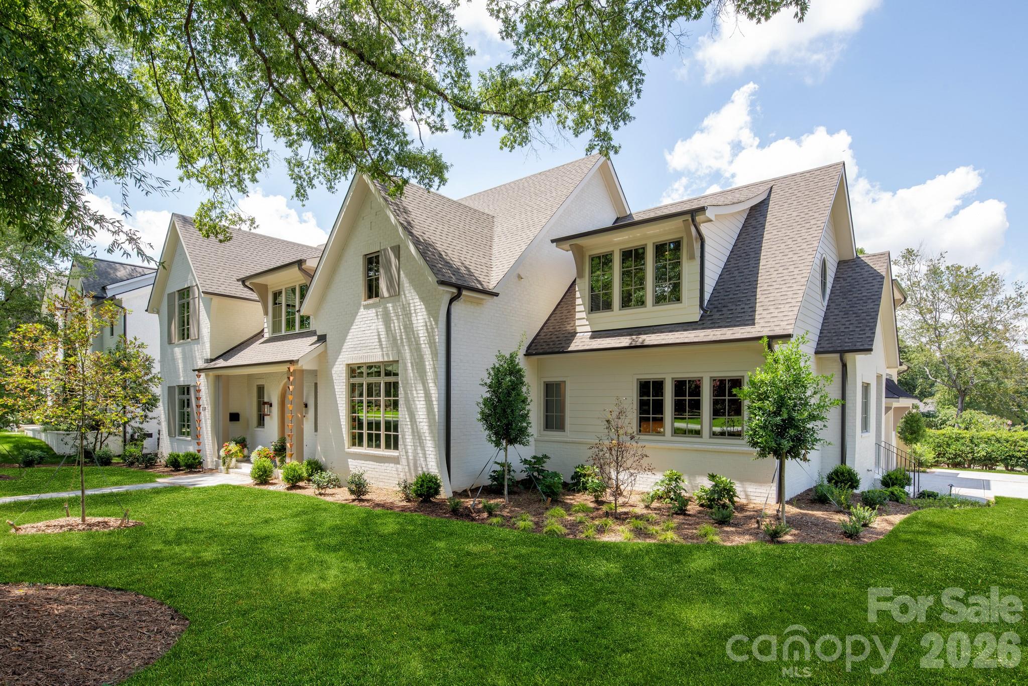 237 N Canterbury Road