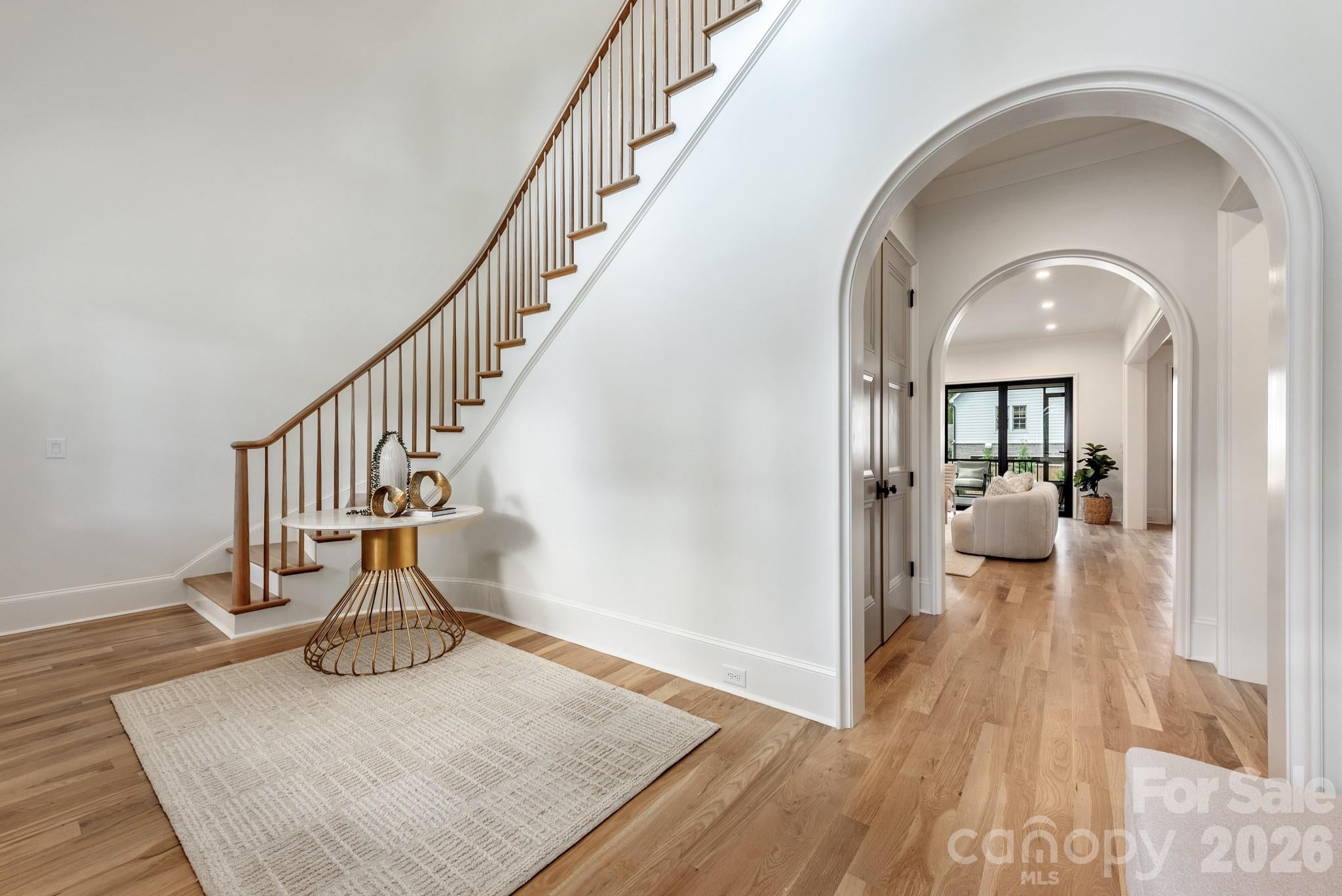 237 N Canterbury Road