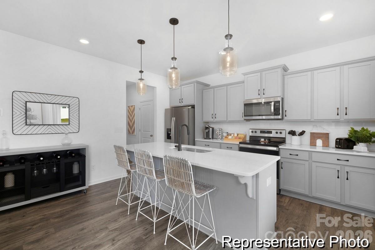 125 Deercroft Lane 139p