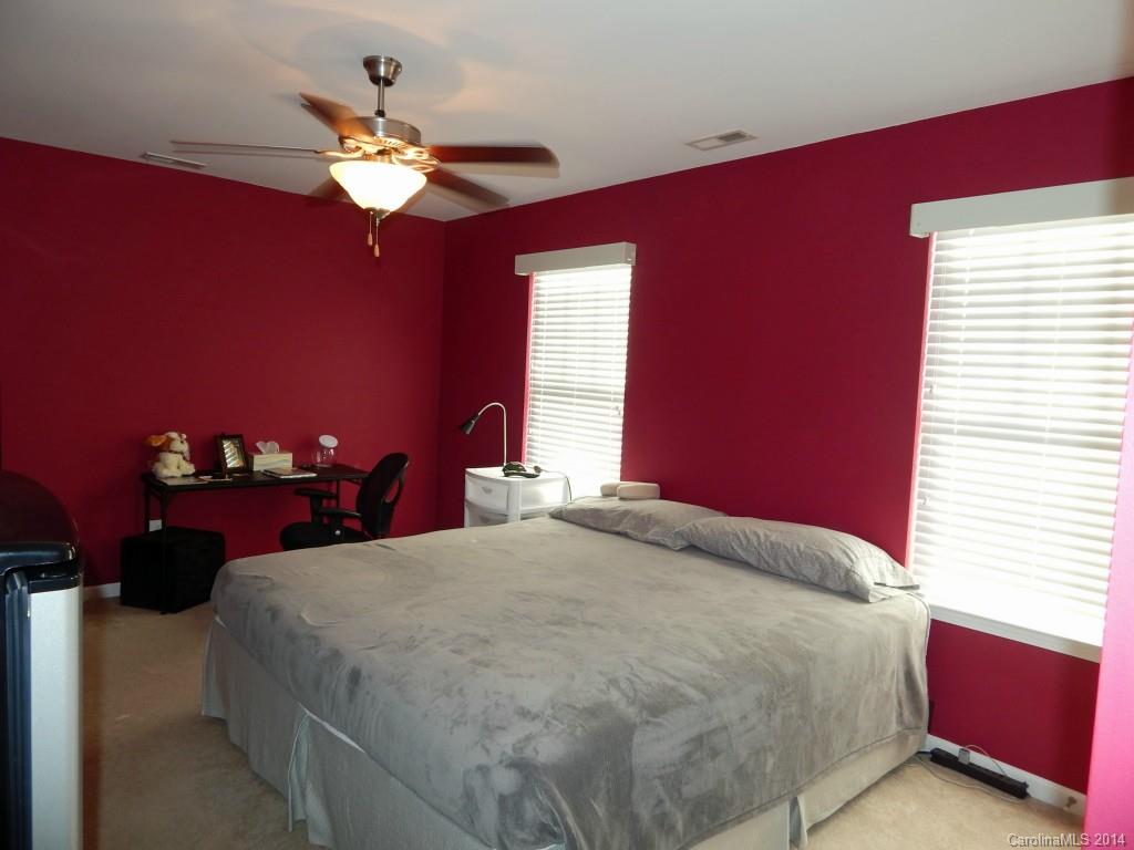 Sandy Pointe - Residential