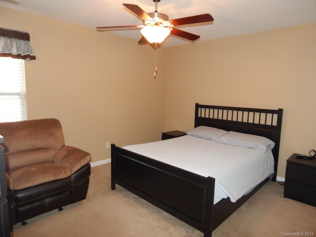 Sandy Pointe - Residential