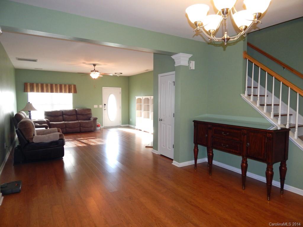 Sandy Pointe - Residential