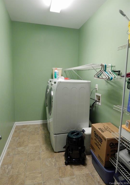 Sandy Pointe - Residential