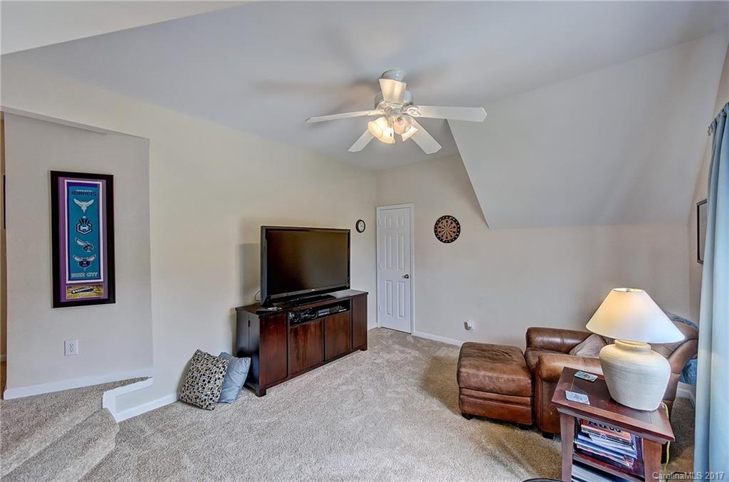 Hunter Oaks - Residential