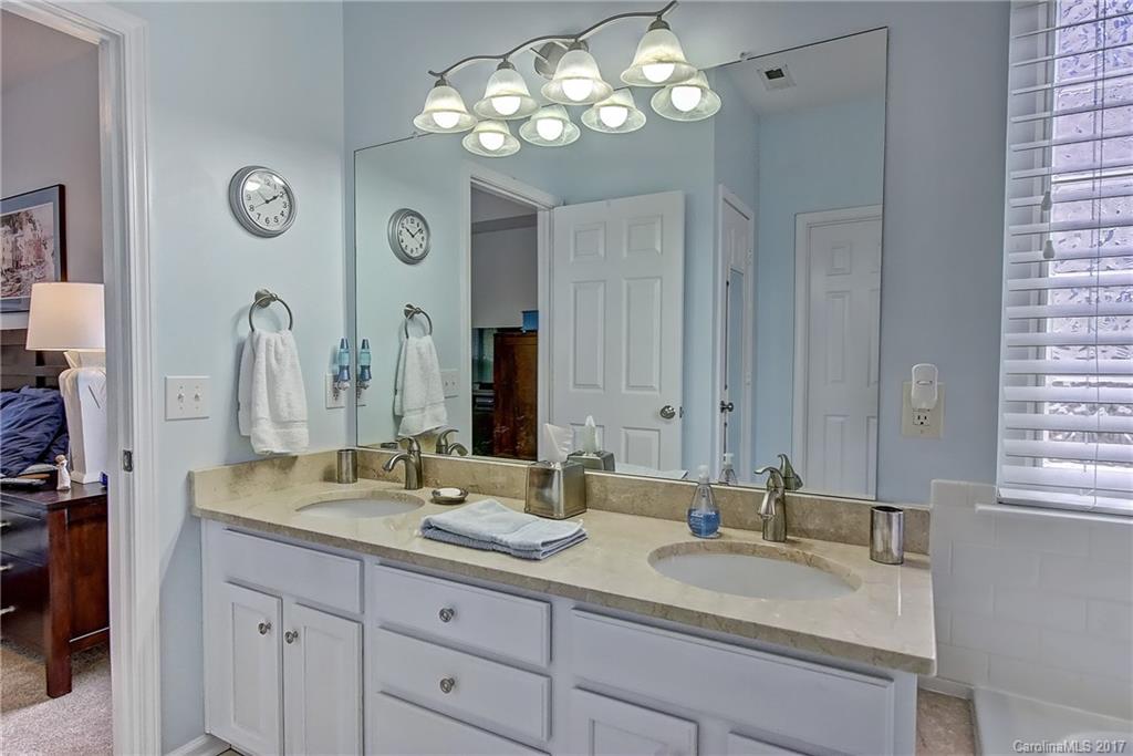 Hunter Oaks - Residential