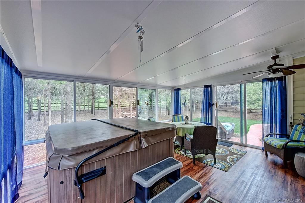 Hunter Oaks - Residential