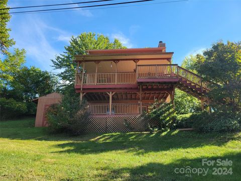 A home in Waynesville