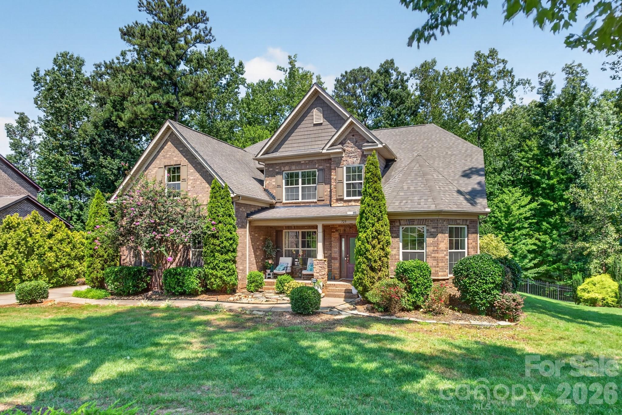 725 Fawns Glen Place
