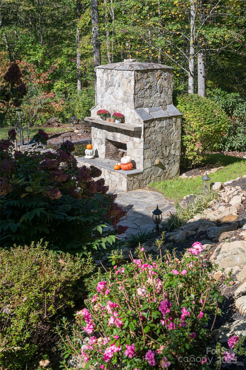 Sanctuary Cove - Residential