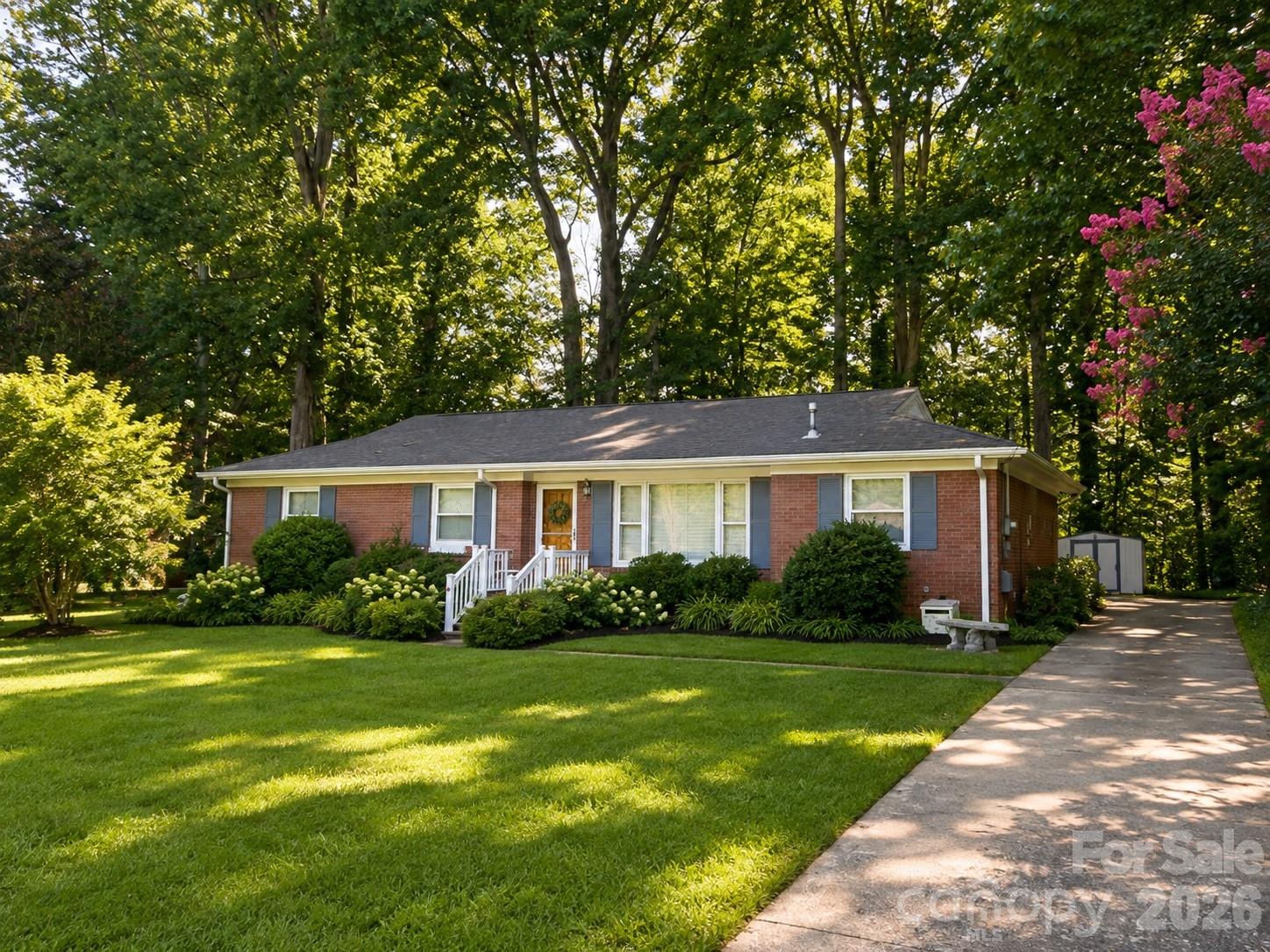 6124 Donna Drive
