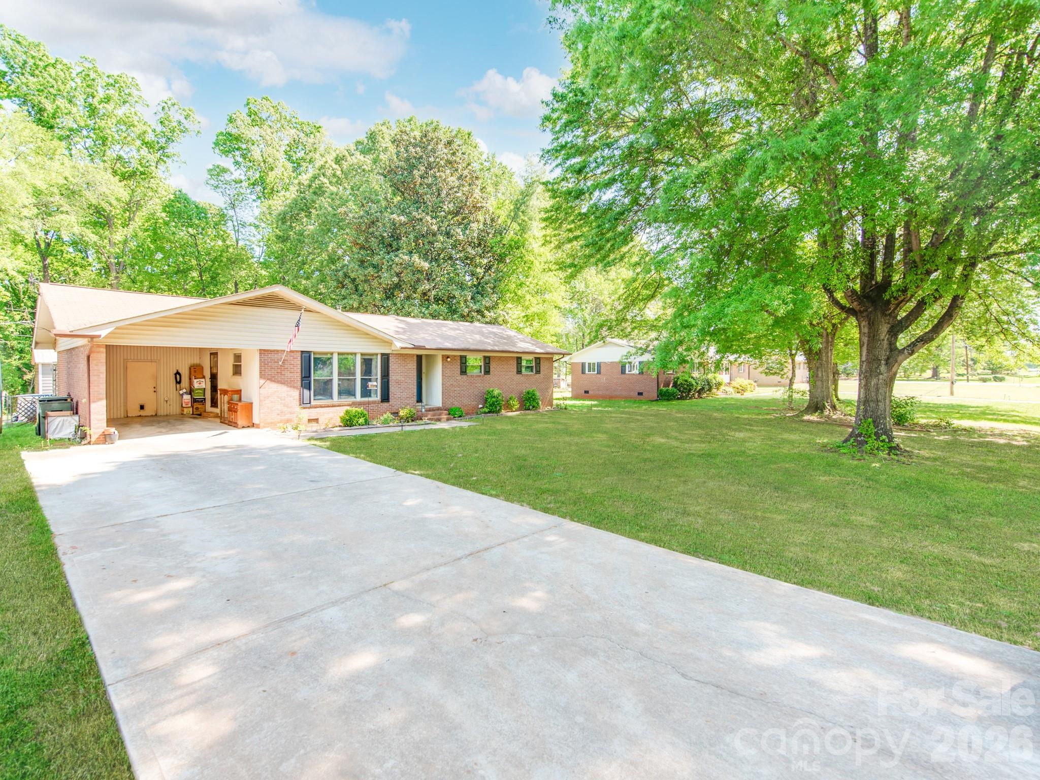 235 Central Heights Drive SW