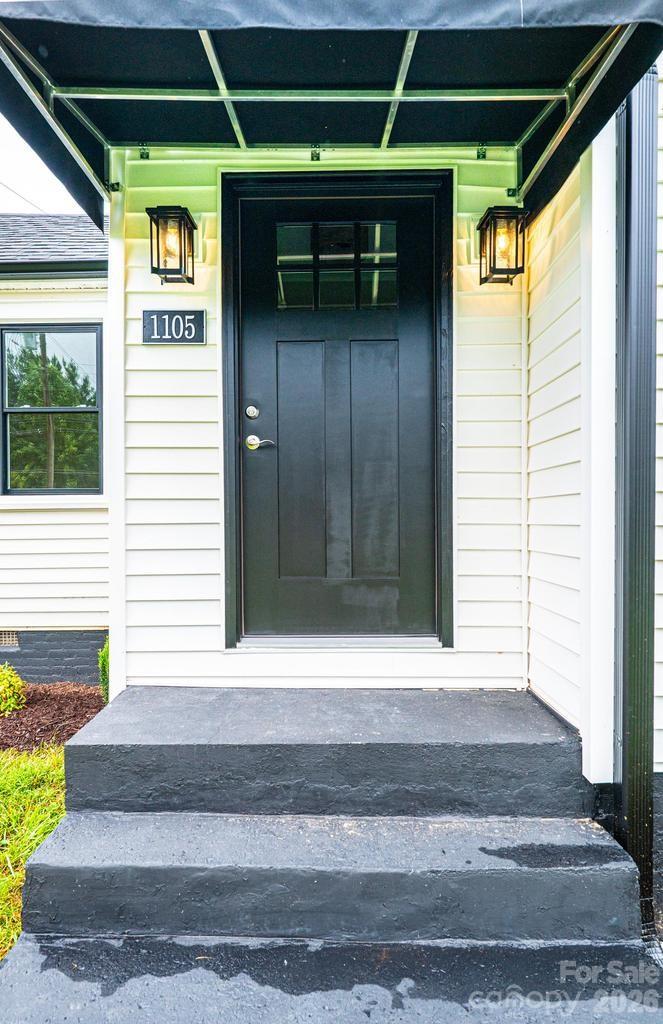 1105 Wildwood Road NE