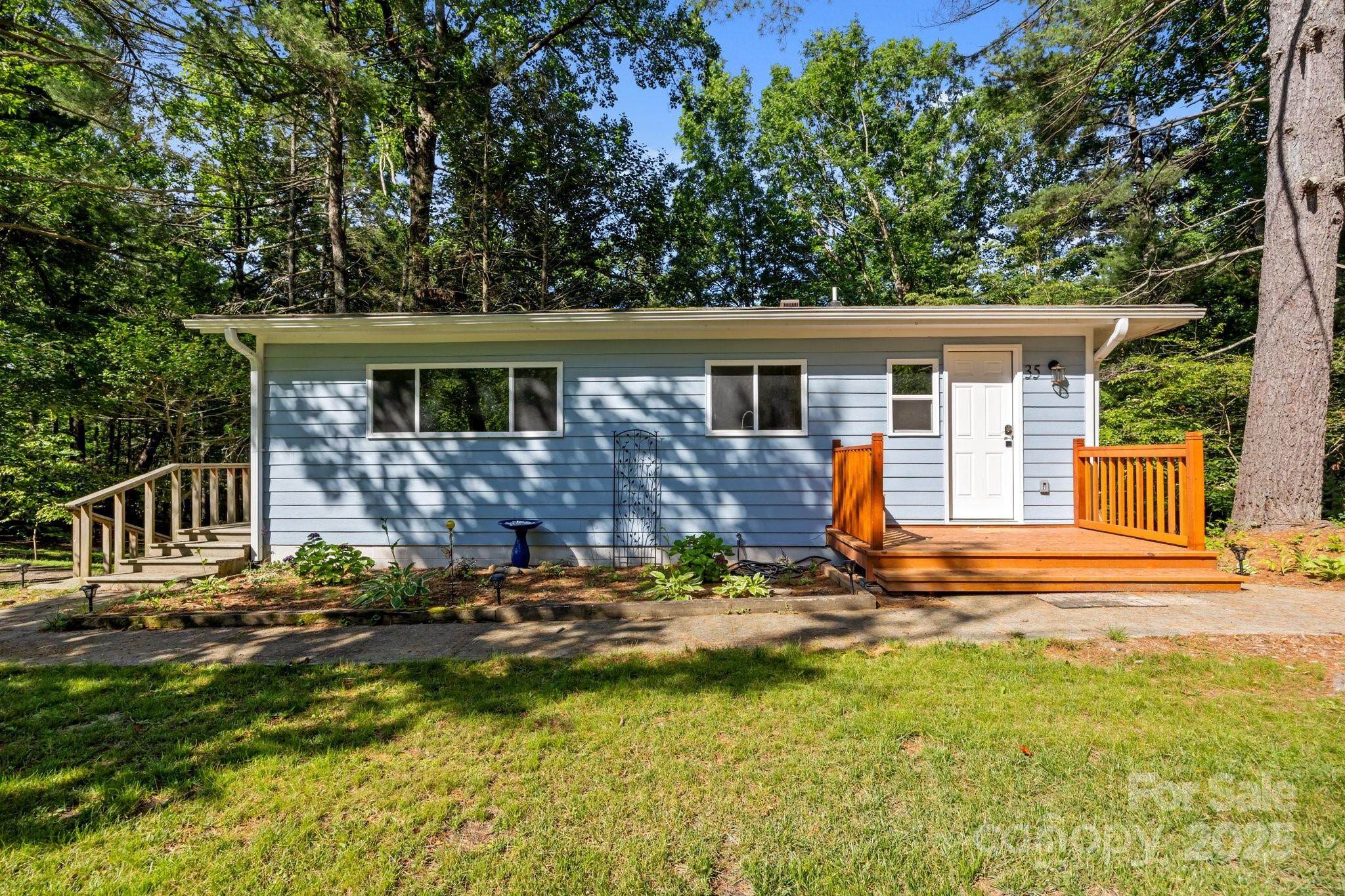 35 Lakemont Cottage Trail