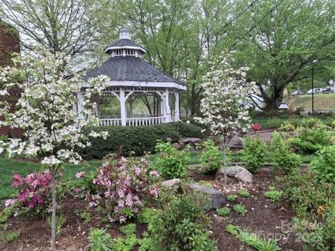 Mars Hill, North Carolina 28754, United States, 4 Bedrooms Bedrooms, ,5 BathroomsBathrooms,Residential,Active,115106