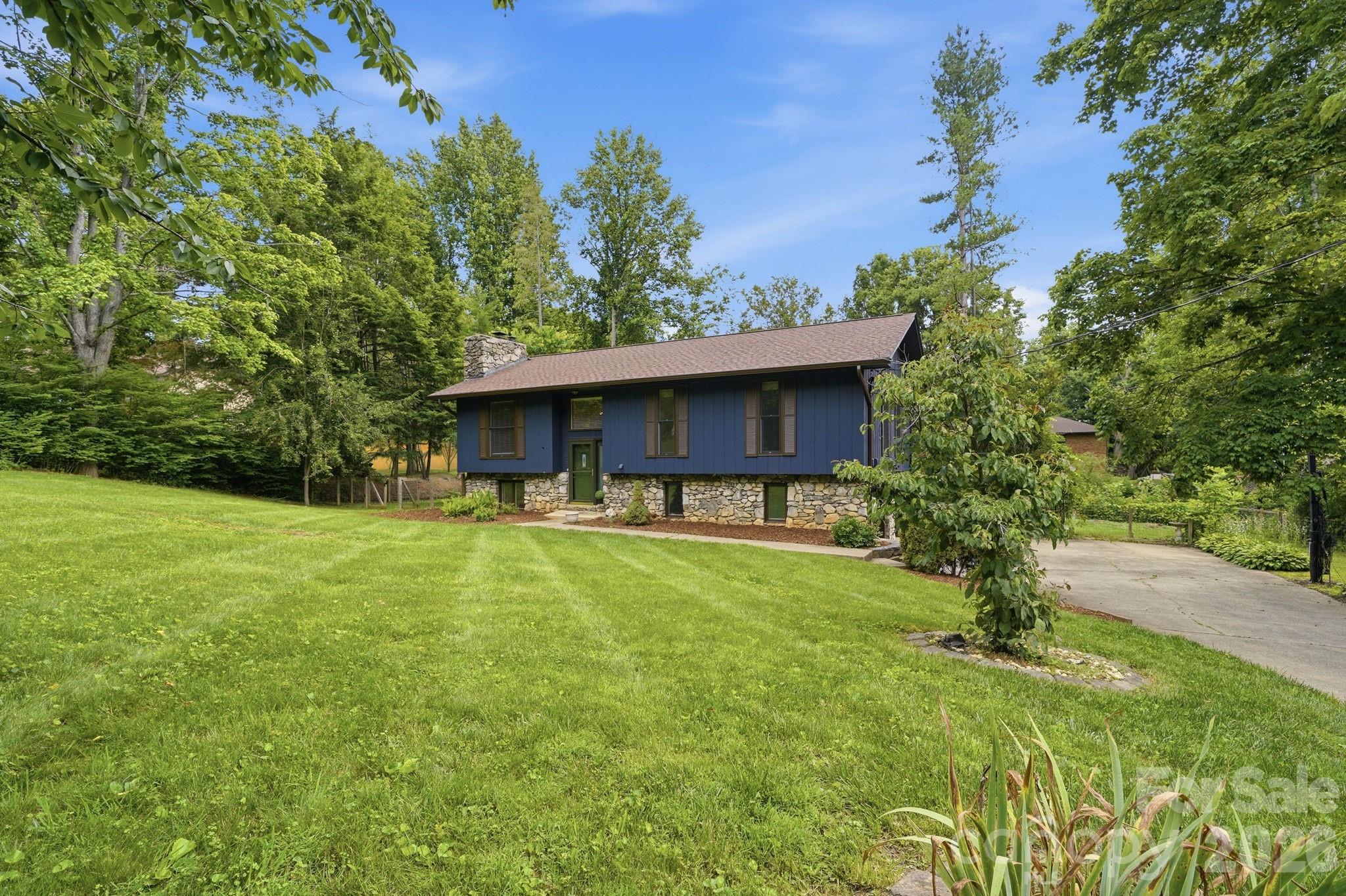 337 Woody Lane