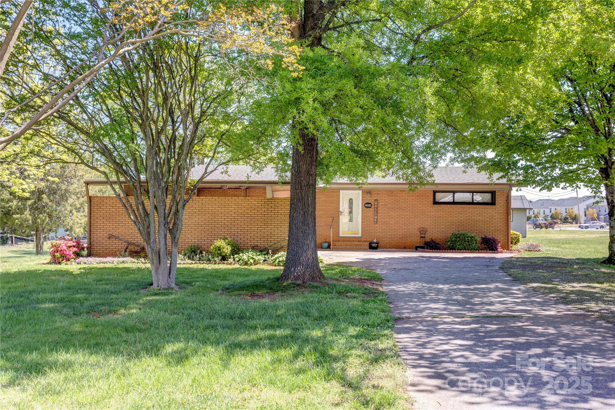2004 Grandhaven Drive