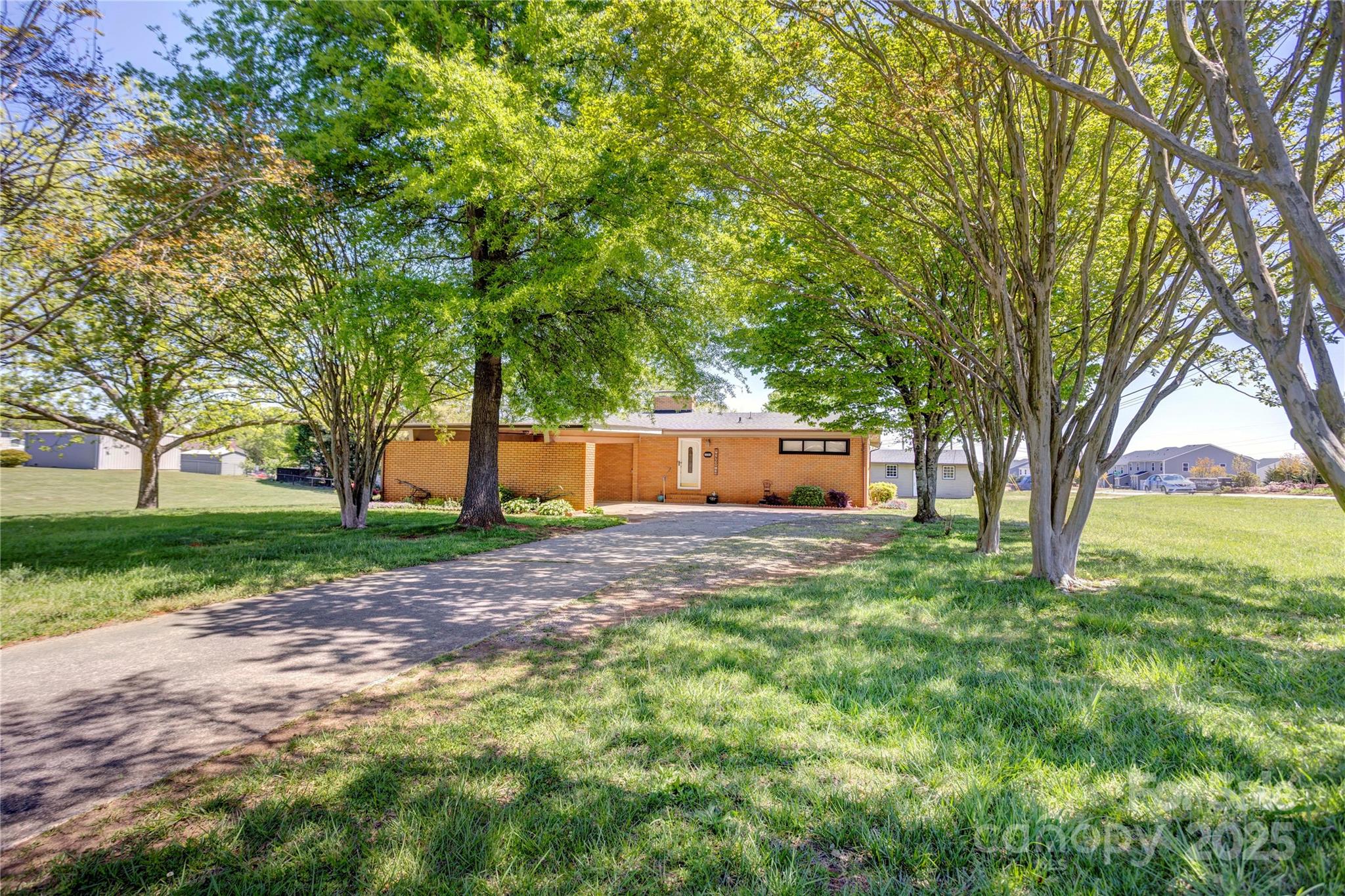 2004 Grandhaven Drive