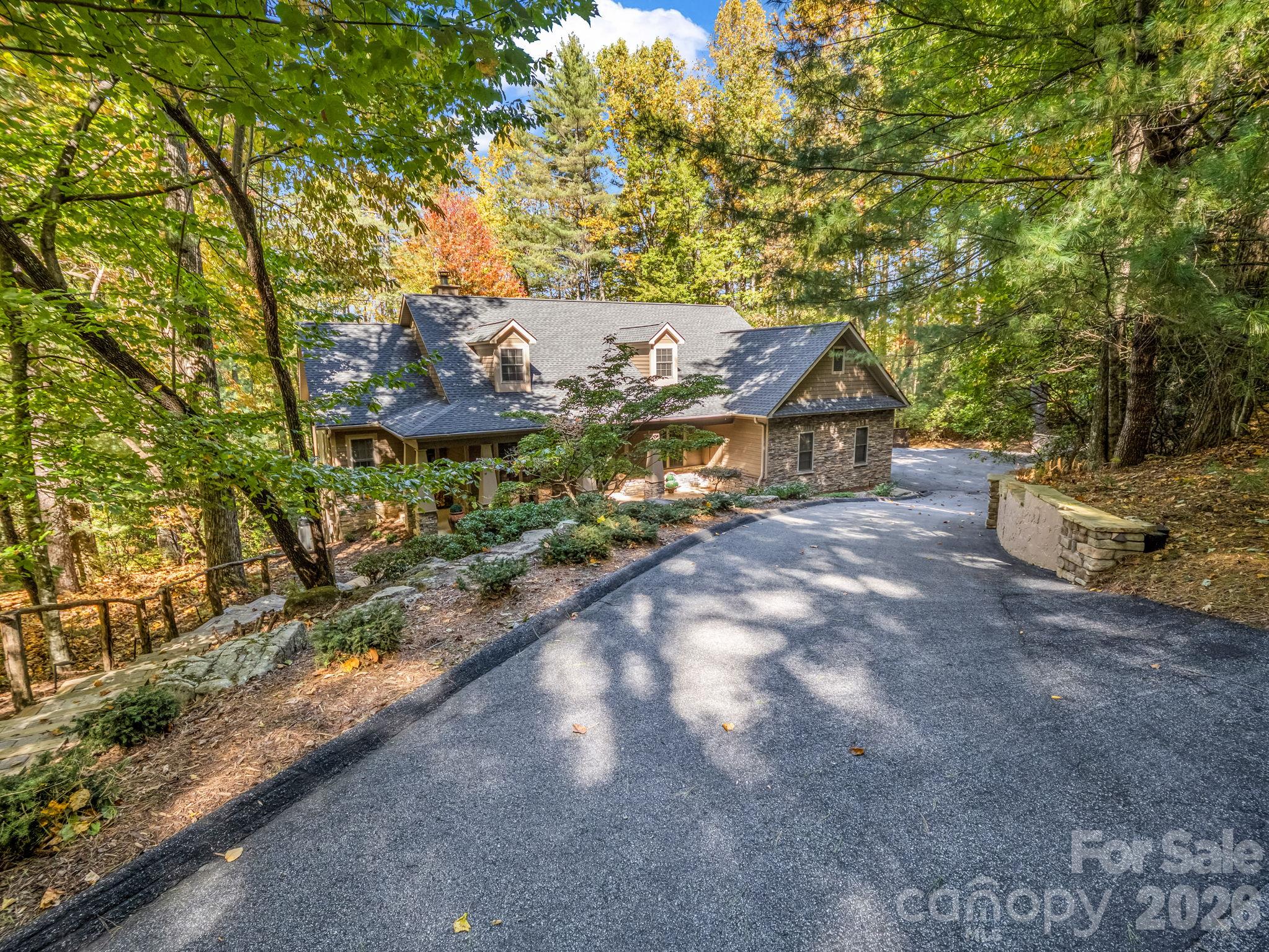 1349 Salola Lane
