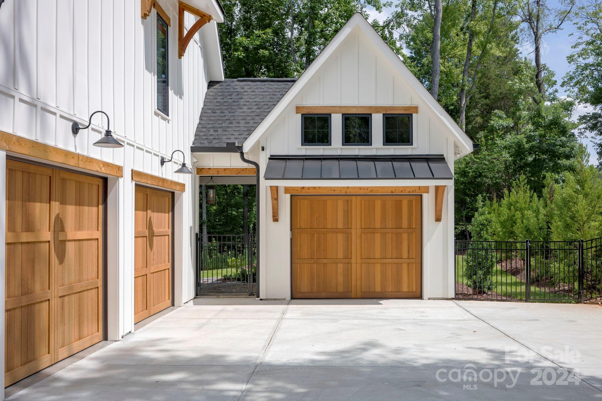 Narrow Passage - Residential