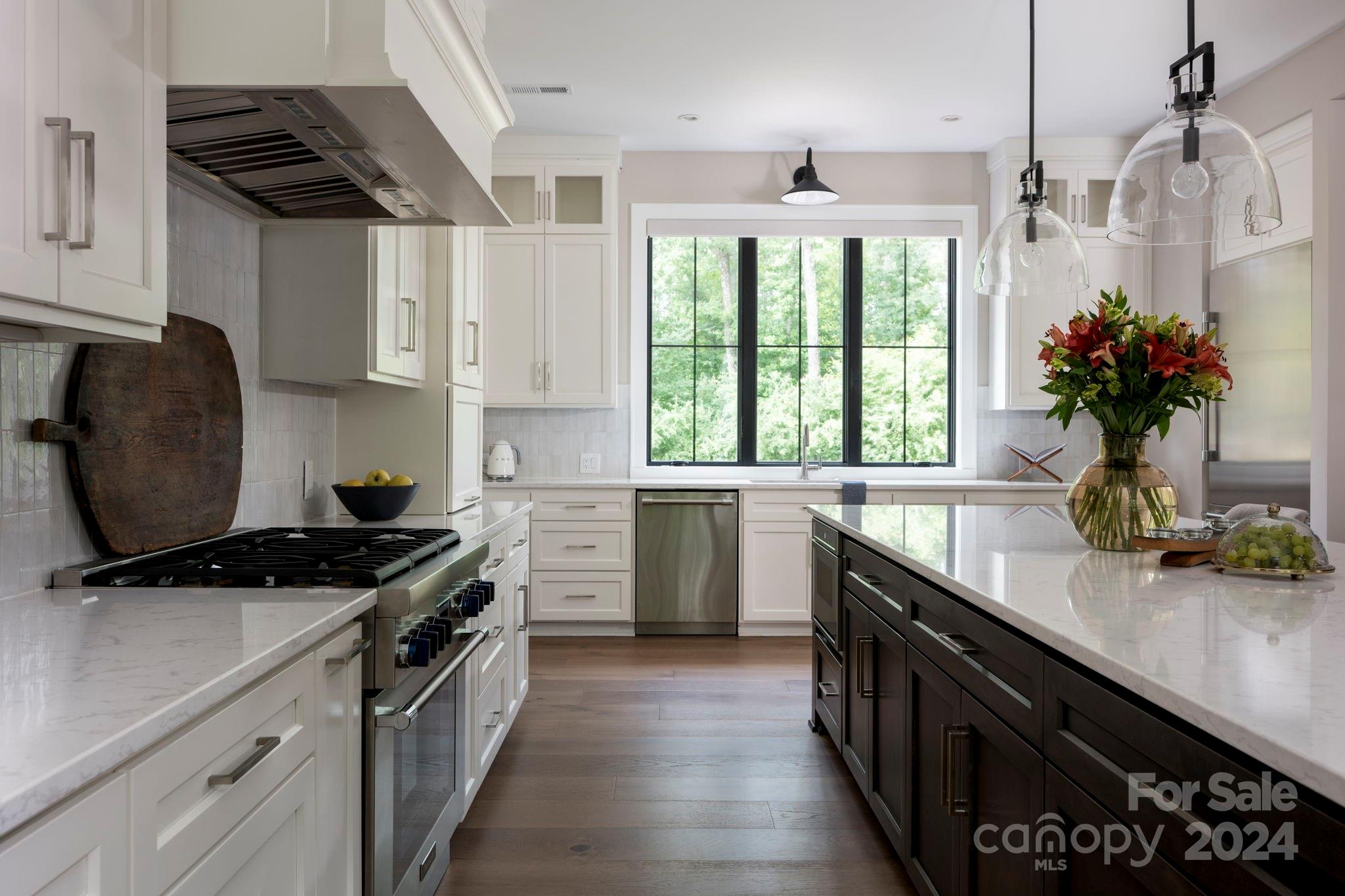 Narrow Passage - Residential