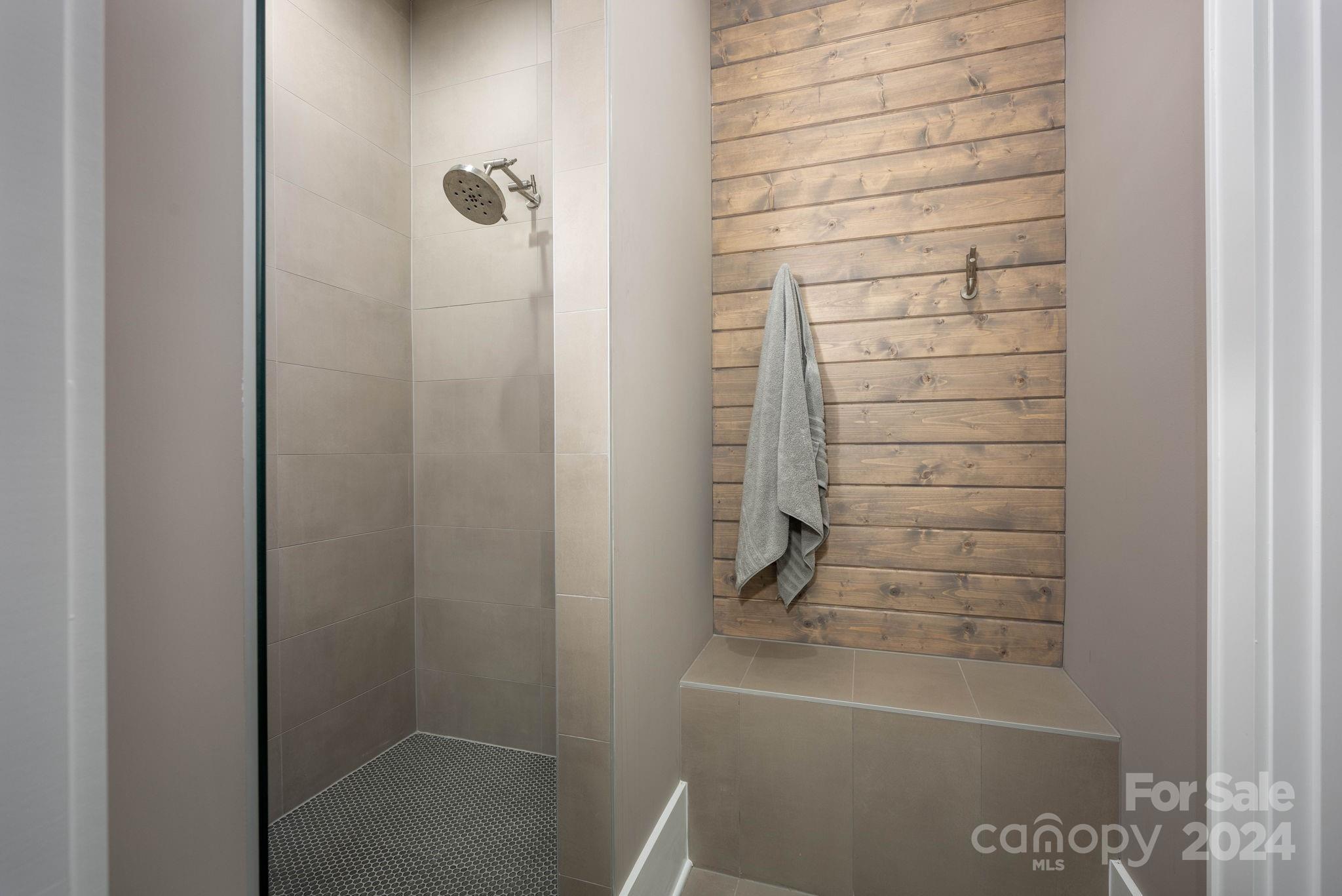 Narrow Passage - Residential