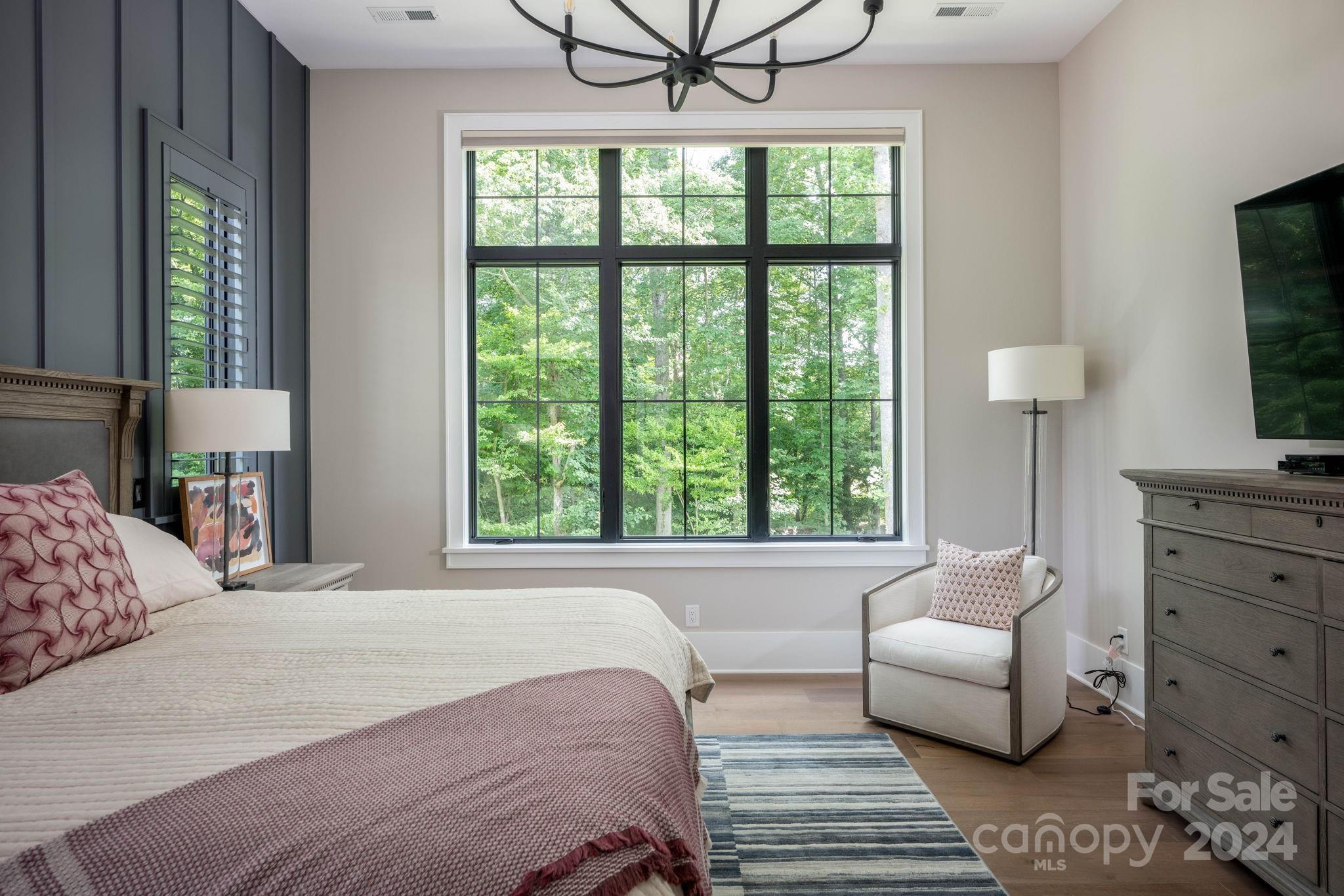 Narrow Passage - Residential